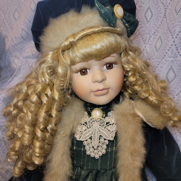 Collectors Choice Series By Dandee Doll With Dog - Picture 5 of 8